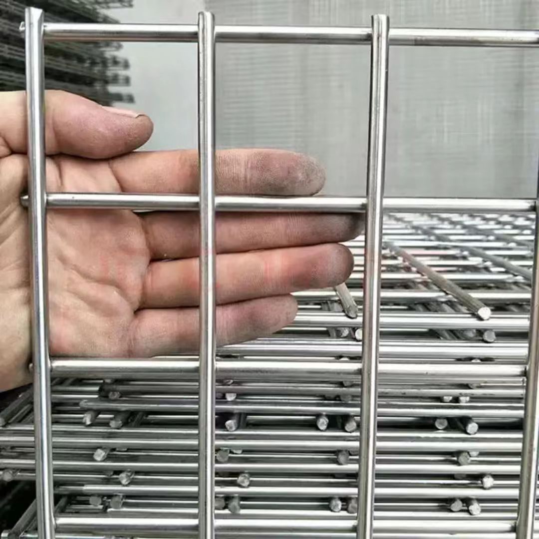 Galvanized Welded Wire Mesh Panels – Durable and Corrosion-Resistant Steel Mesh Solutions